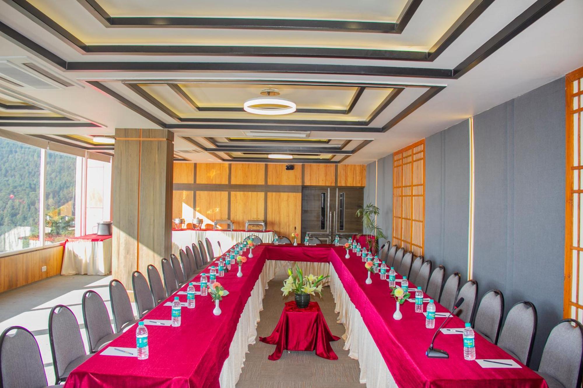 Hotel Amritara Surya, Mcleodganj, Dharamsala Exteriér fotografie
